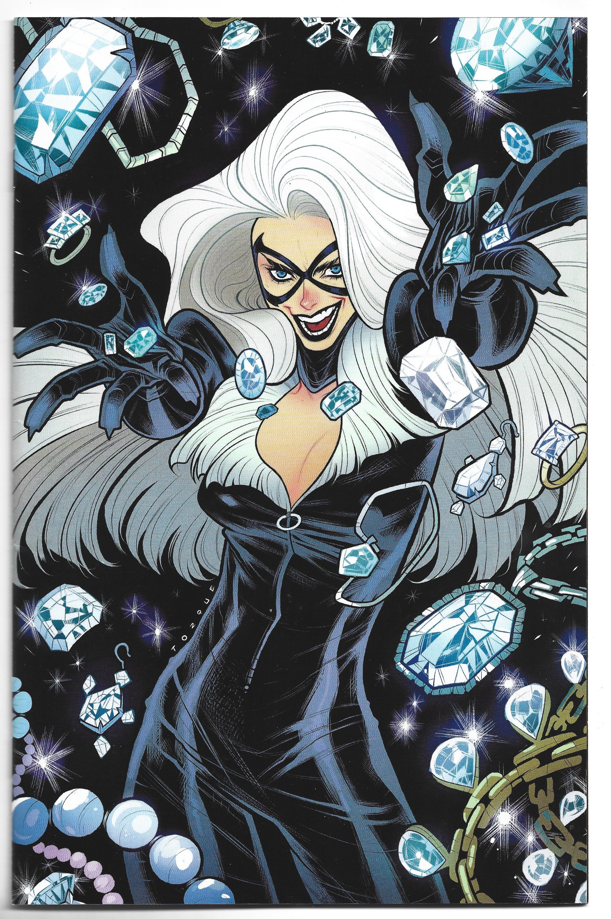 Jackpot and Black Cat #1 1:100 Elizabeth Torque Virgin Variant